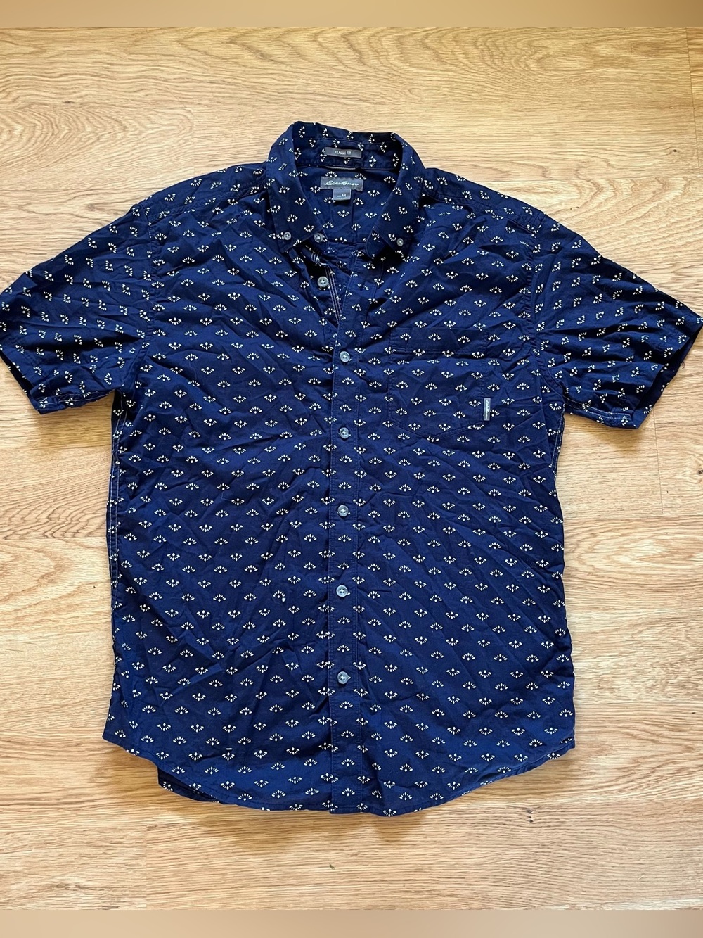 Men's Eddie Bauer Navy Short-Sleeve Button-Up Shirt with Micro Print